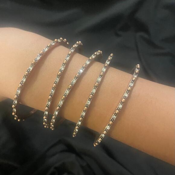 NWOT Bundle of 5 Rosegold Tone Rhinestone Bangle Bracelets - Picture 1 of 2